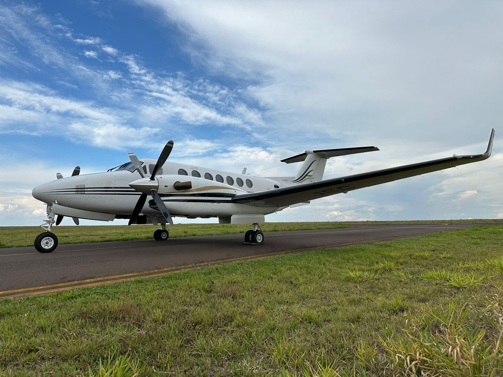 Super King Air 350 Ano 2000 - Imagem 9