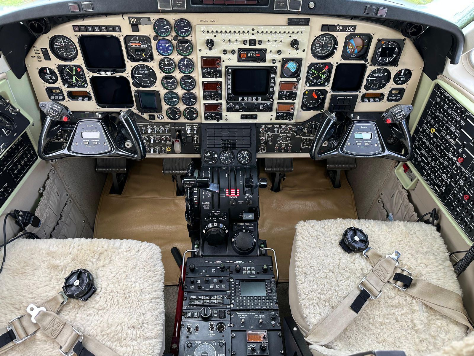 Super King Air 350 Ano 2000 - Imagem 11