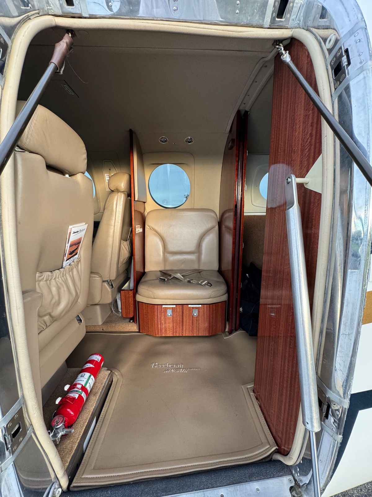 King Air C90GTi Ano 2009 - Imagem 12